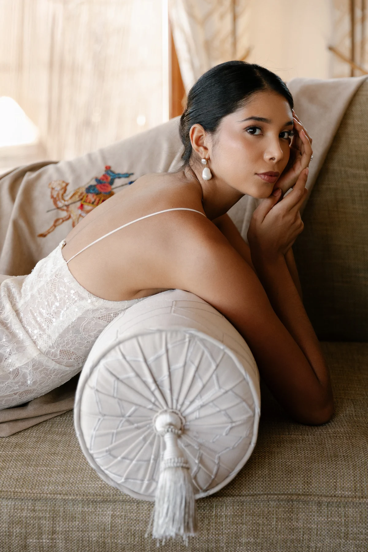 Arabian fairytale editorial at Al Maha Desert Resort, Dubai (32)