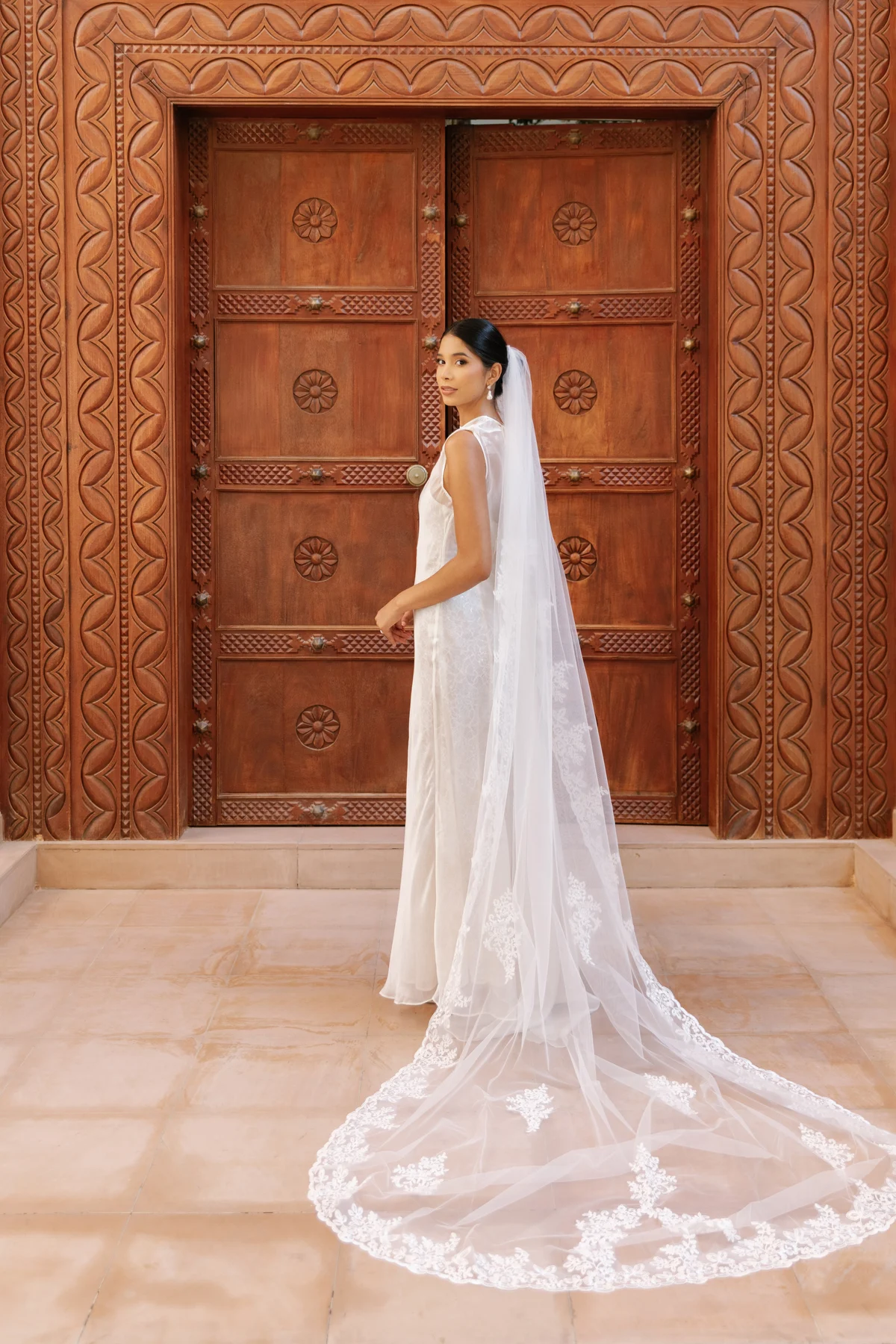 Arabian fairytale editorial at Al Maha Desert Resort, Dubai (43)
