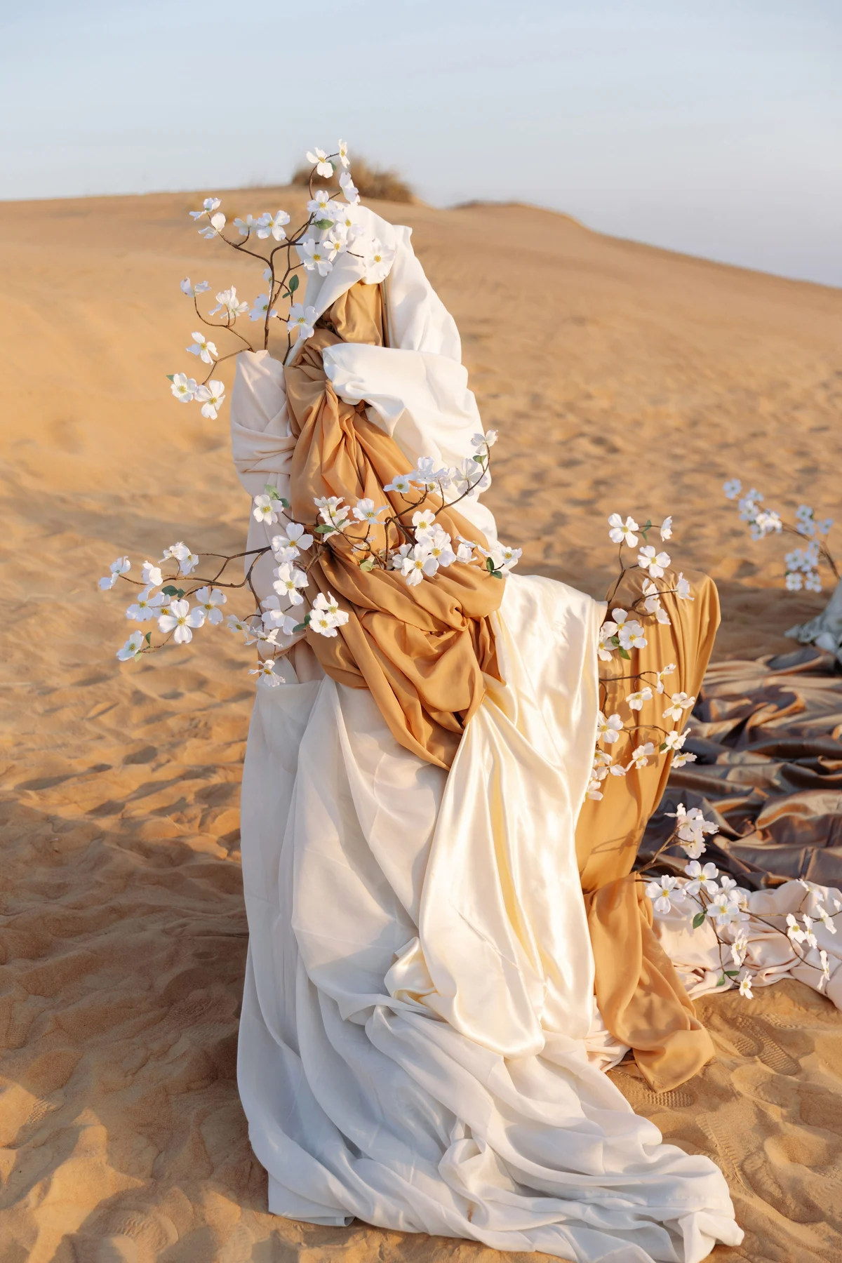 Arabian fairytale editorial at Al Maha Desert Resort, Dubai (64)