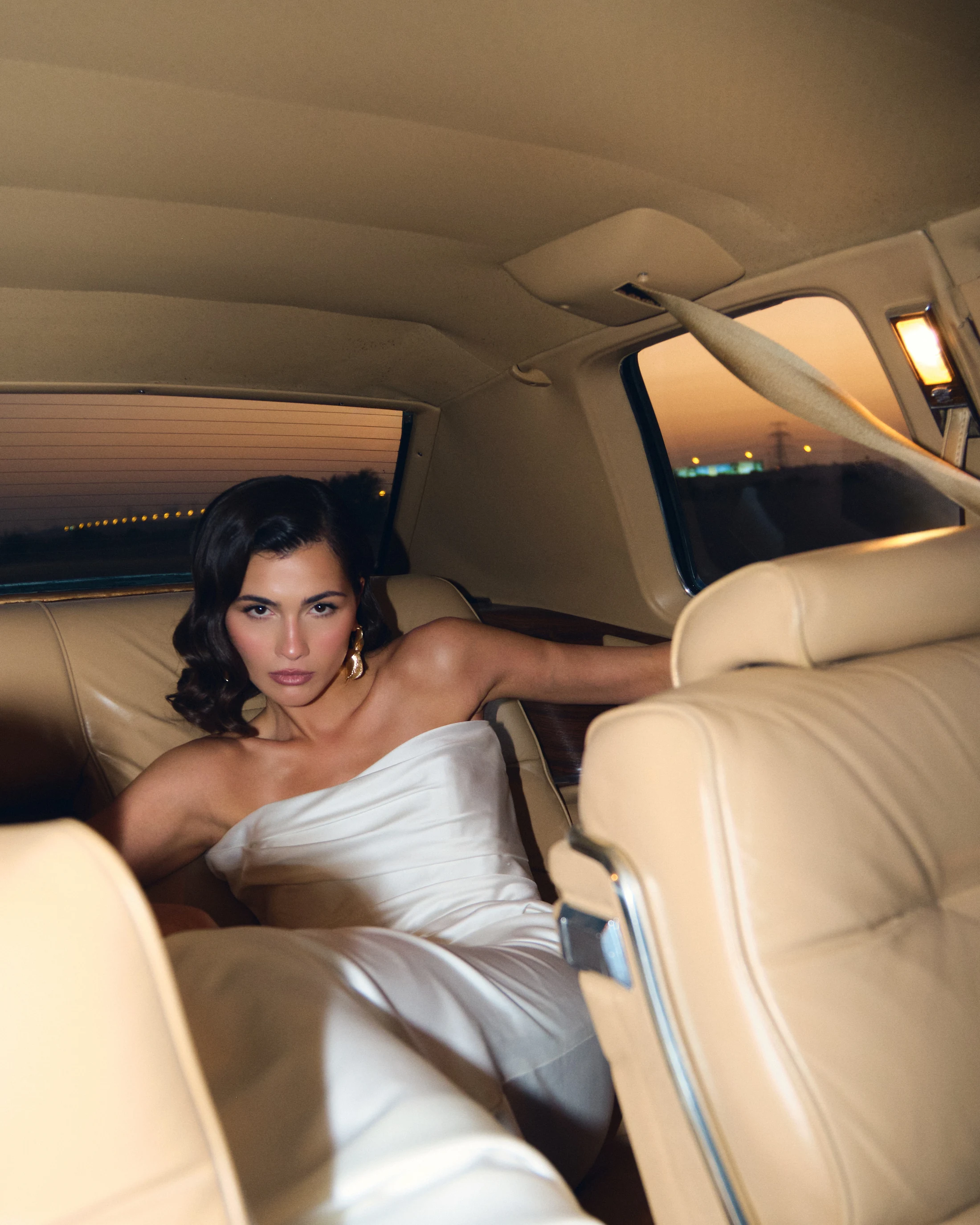 Desert Cadillac editorial, Dubai desert (54)