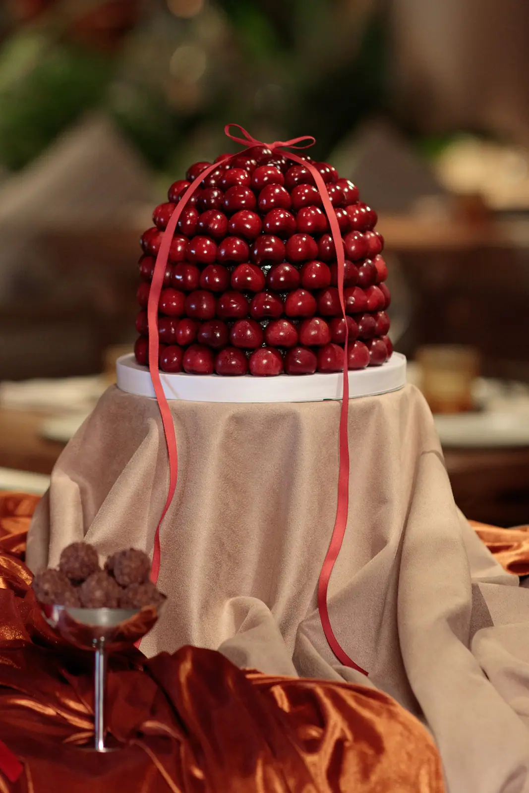 An Earthly Welcome at Sana Restaurant, Dubai — welcome dinner by Zahra Studio