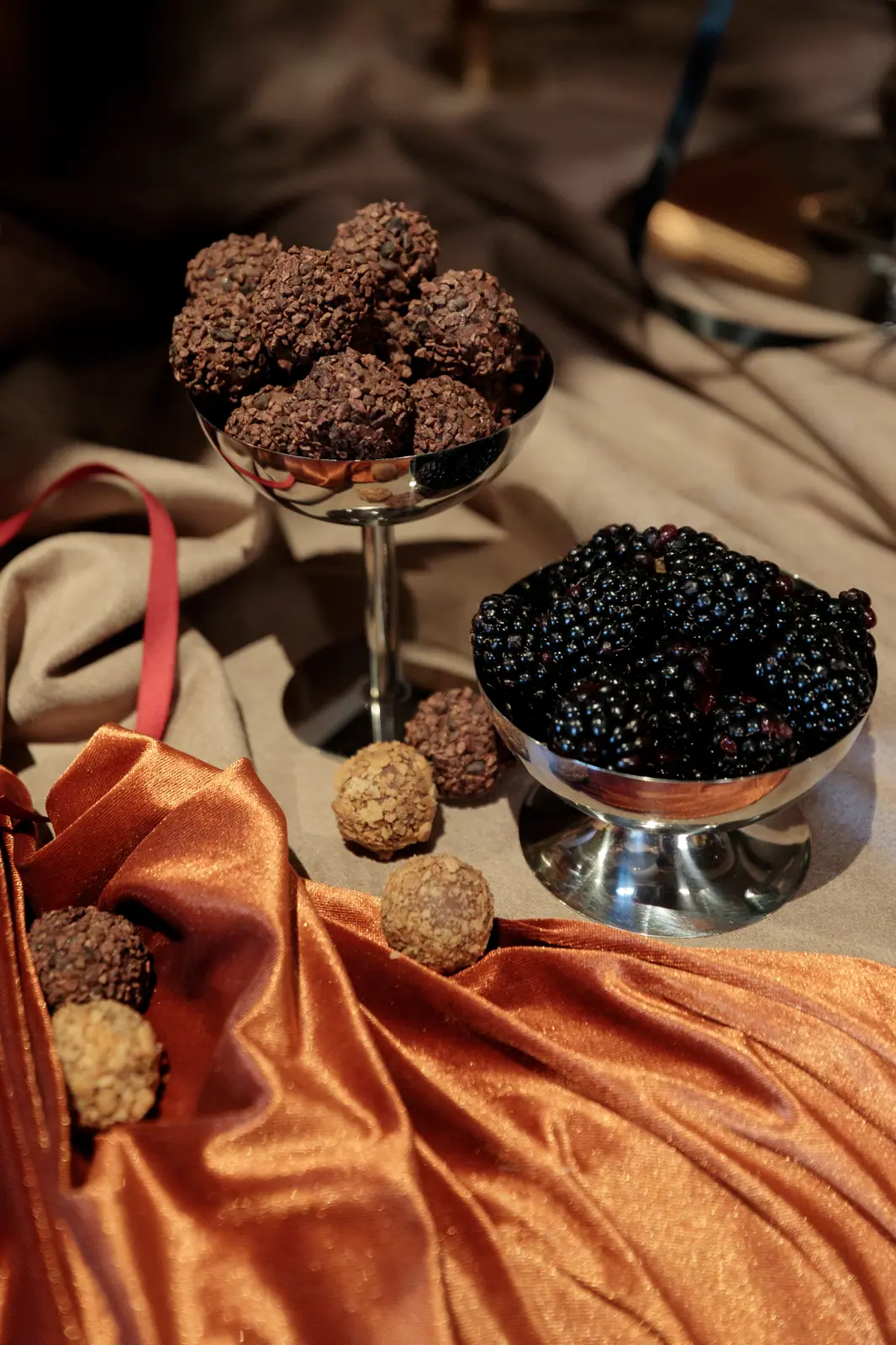An Earthly Welcome at Sana Restaurant, Dubai — welcome dinner by Zahra Studio